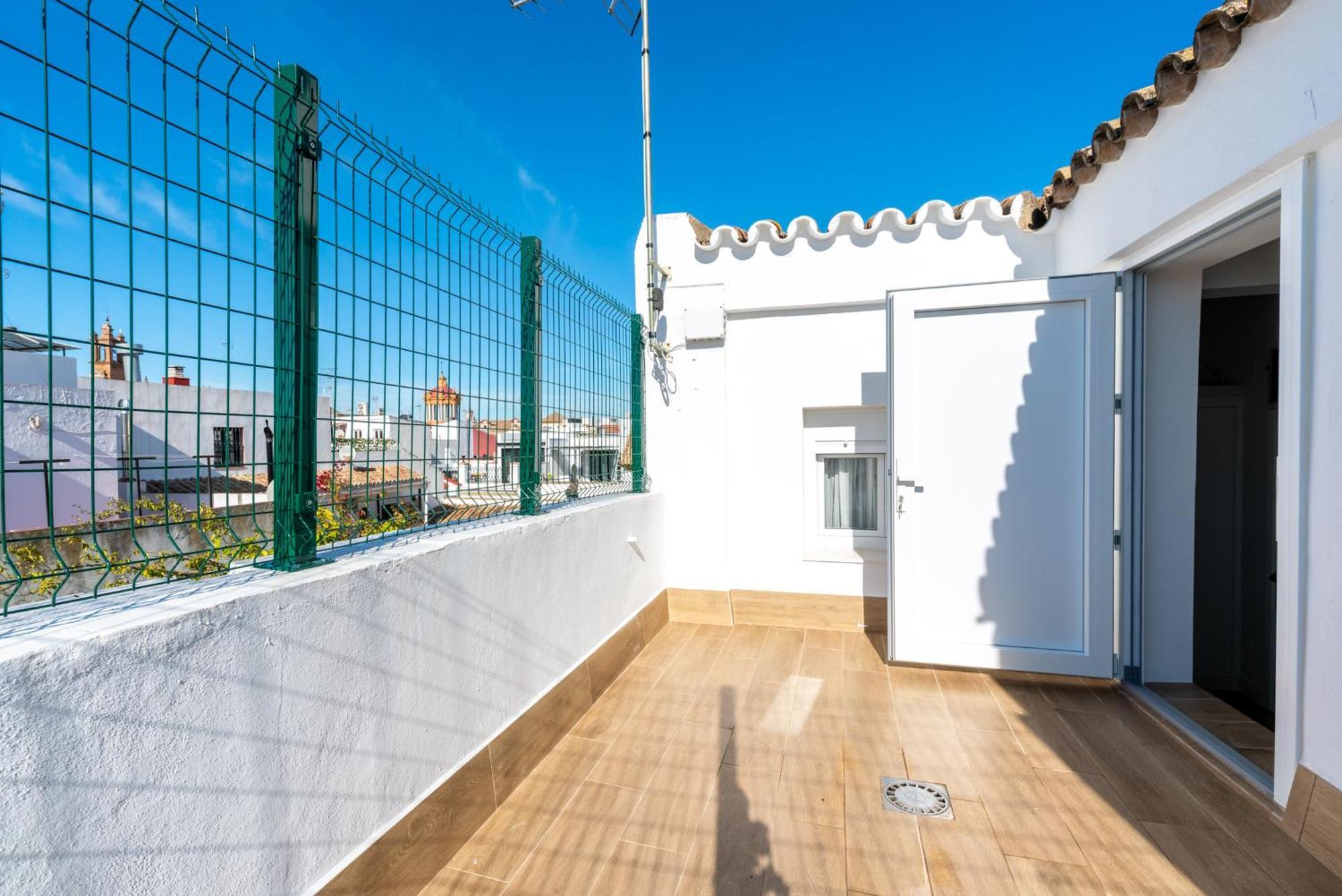Santa Barbara Central Suites, Sevilla Exterior photo