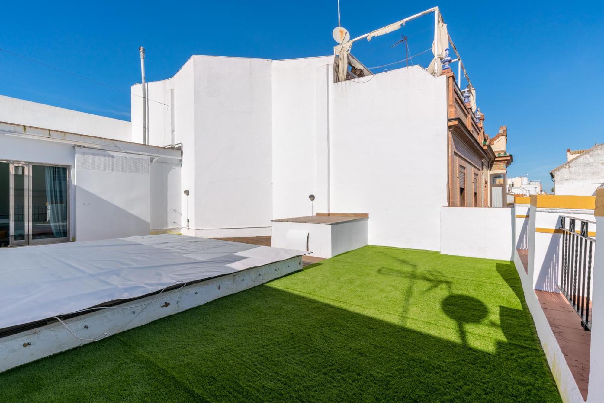 Santa Barbara Central Suites, Sevilla Exterior photo